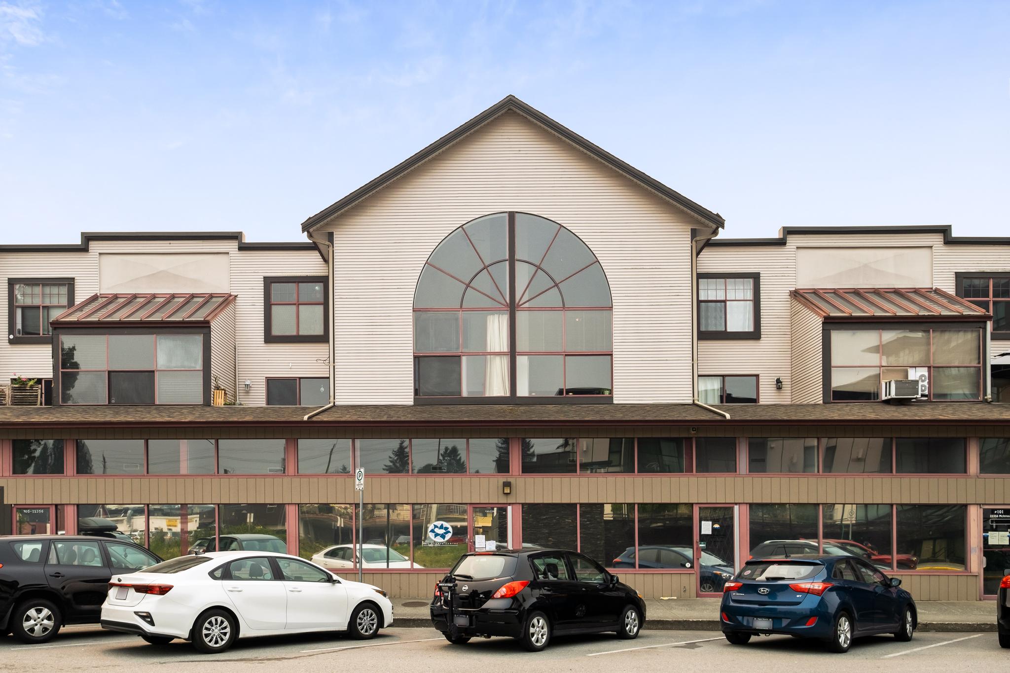 213 22356 McIntosh Ave, Maple Ridge Adam Lloyd Real Estate